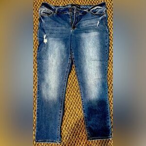 👖👖BUNDLE any 2 Women’s Jeans for $25 Women Straight Leg Size 14 Jeans